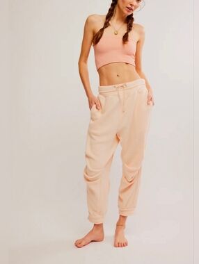Free People Day Off Fleece Joggers Tender Peach Size Large Soldout NWT$78